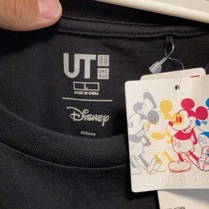 UNIQLO Disney Mickey Mouse T shirt Large
